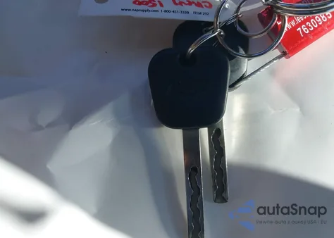 2015 Chevrolet Silverado 1500 1Lt из США, поврежденный, VIN 3GCUKREC2FG417143